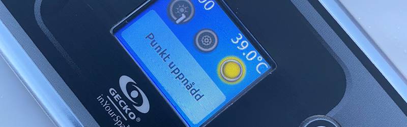 Sänk badtemperaturen en grad och bada kortare när elpriset är högt